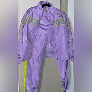 Gorgeous girls brand new 2 piece sweatsuit!!